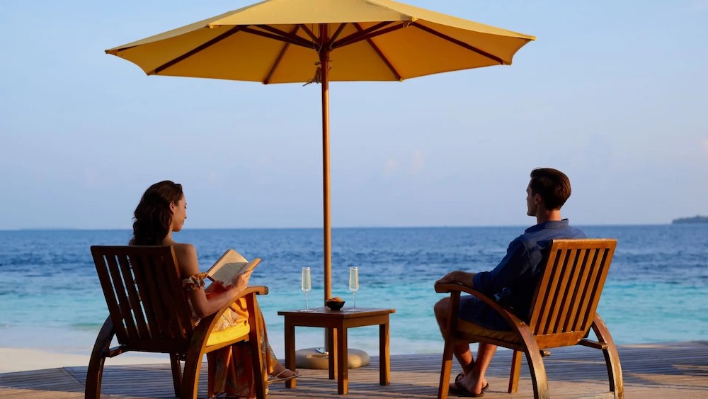 The Velaavani Bar at Dhawa Ihuru thumbnail 2